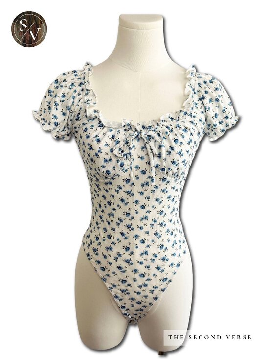 Windsor Tops - NWT Windsor Cottagecore White Blue Floral Puff Sleeve Bodysuit Size Small Spring